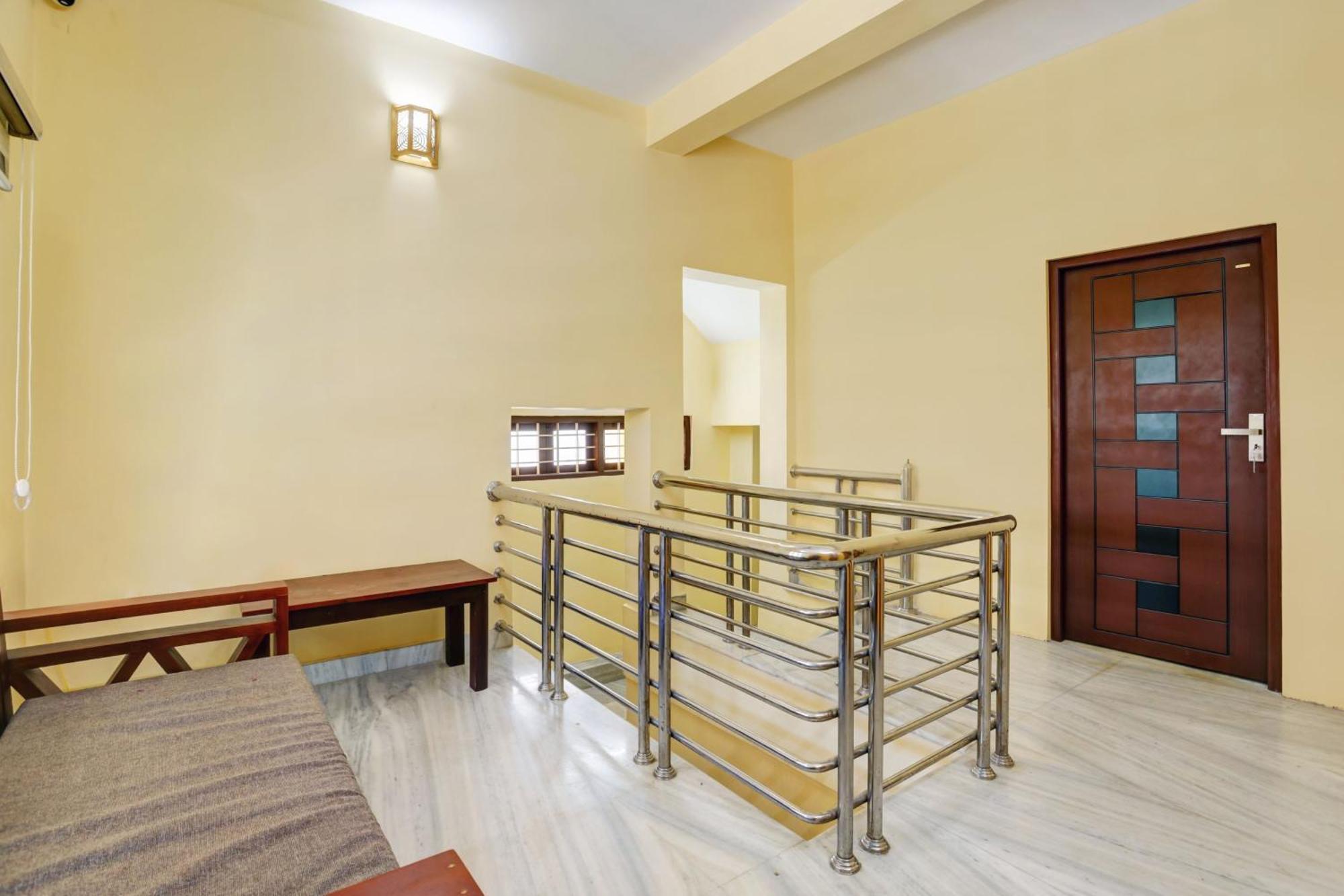 Super Hotel O Lm Residency Thiruvananthapuram Dış mekan fotoğraf